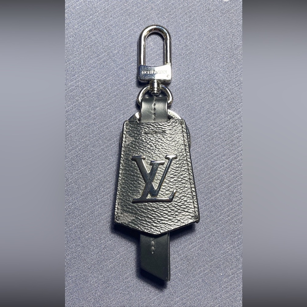 Louie Vuitton LV CLOCHES-CLES BAG CHARM AND KEY HOLDER
